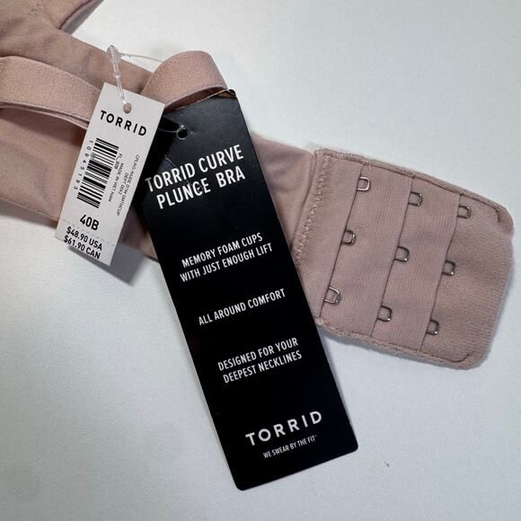 NEW Torrid Curve Plunce Underwire Bra Smooth Cup Comfort Size 40B Nude - Picture 3 of 5